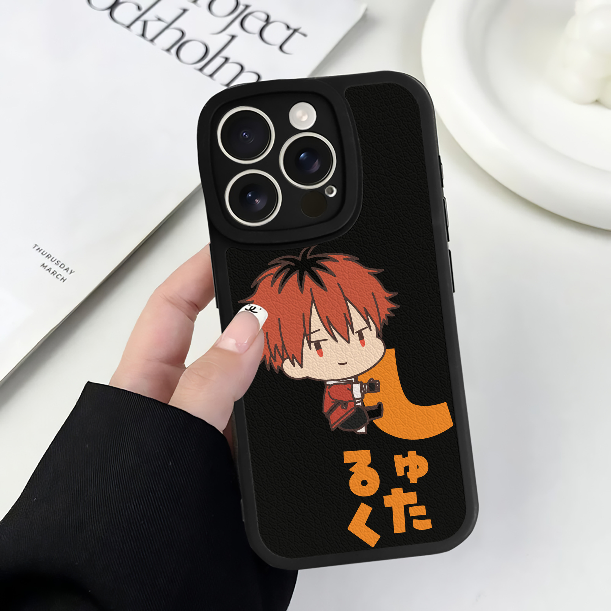 （画像用） 葬送のフリーレン Frieren 【iPhone 16シリーズ対応】シリコンスマホケース（レザー調） 材質：シリコン